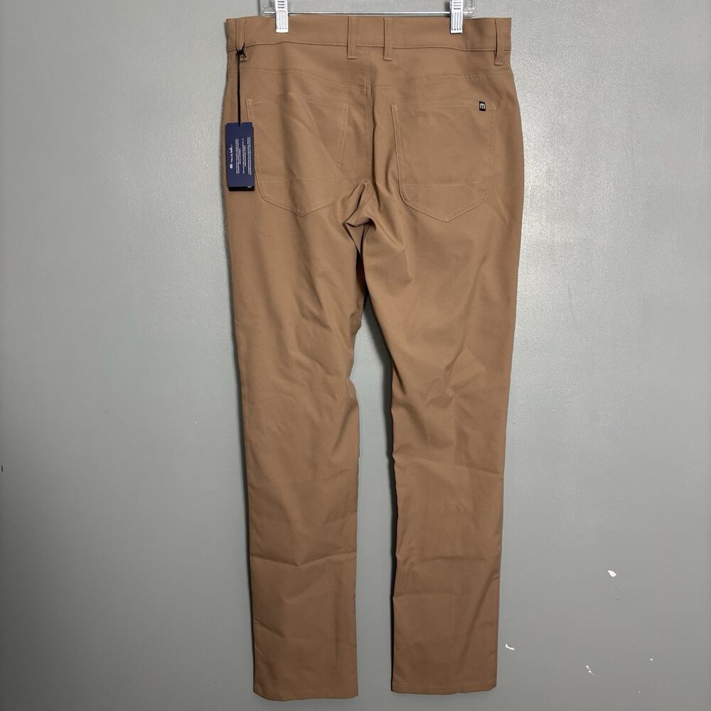 NWT TRAVIS MATHEWS Men’s 30x32 Open To Close Perfect Pants Khaki Golf New Tags - Picture 2 of 6